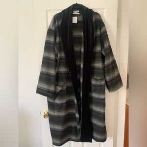 Oversized Urban Outfitters Jacket Robe // XS